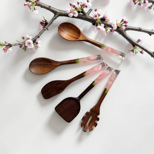 Soft Musk Serisi 5 Parça Akasya Pişirme, Servis, Kaşık ve Spatula Mutfak Seti